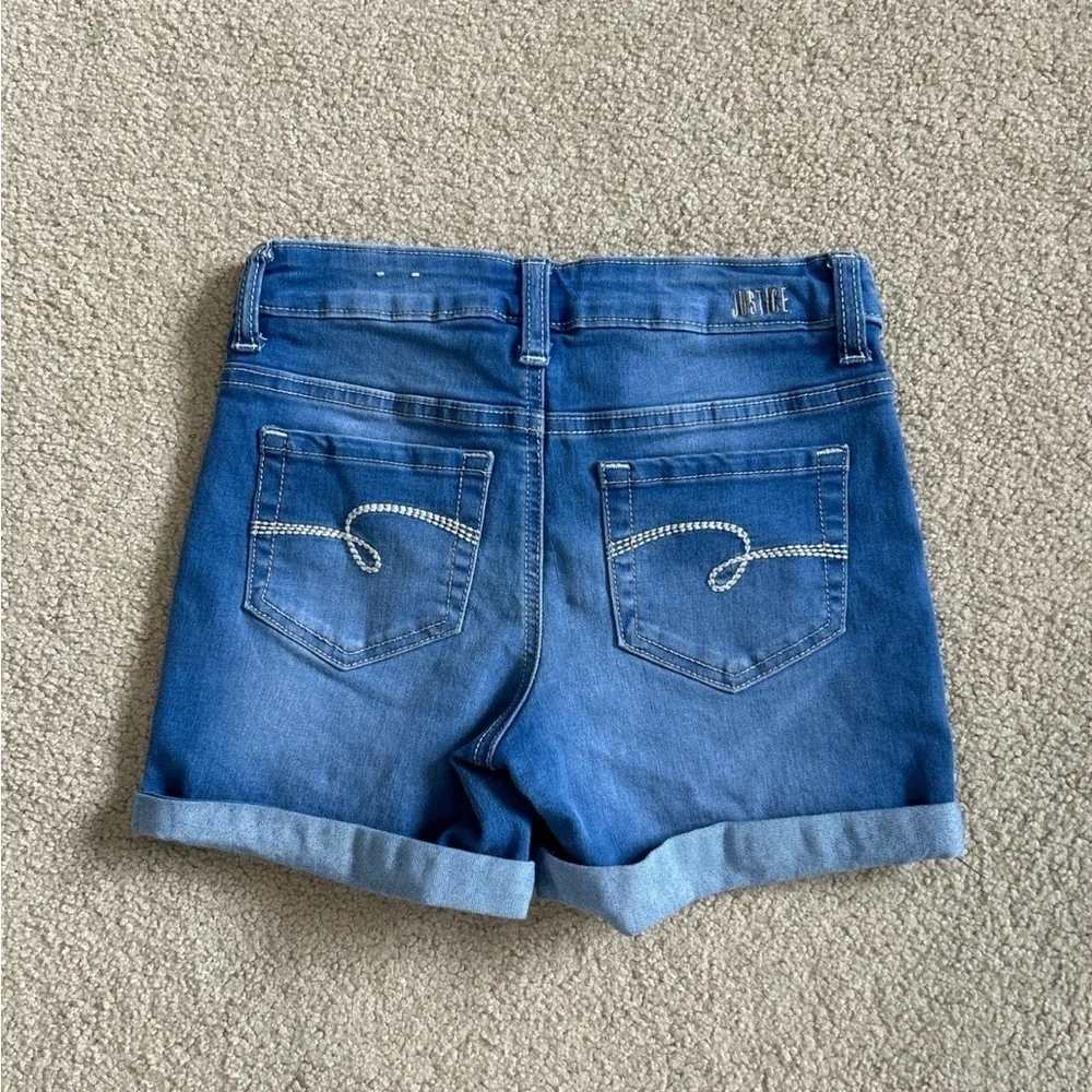 Kids justice blue denim stretchy jean shorts in size 12.